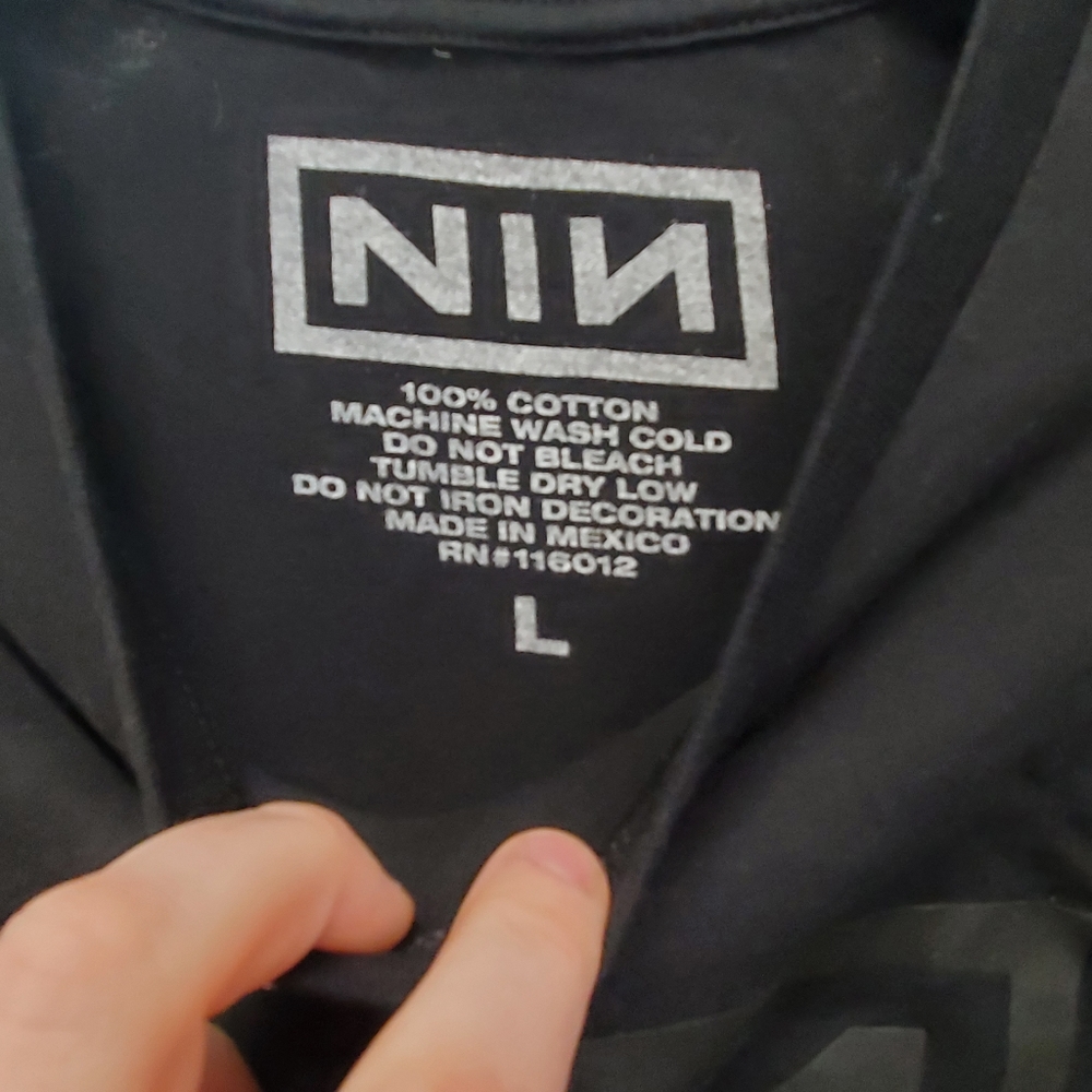 Nine Inch Nails T-Shirt! - Picture 2 of 3
